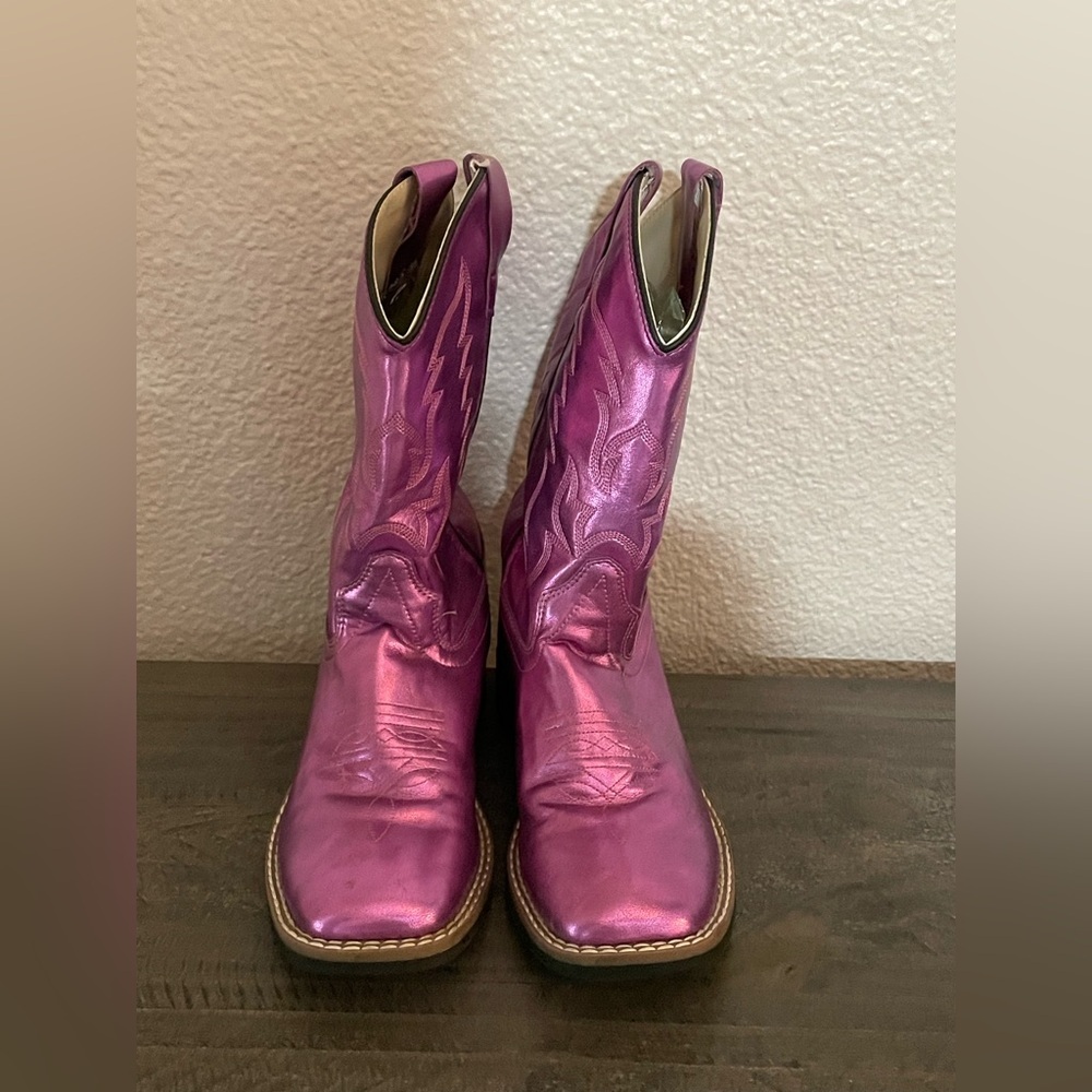 Old West Shiny Purple Heeled Boots